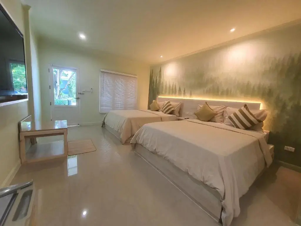 Superior Quadruple room