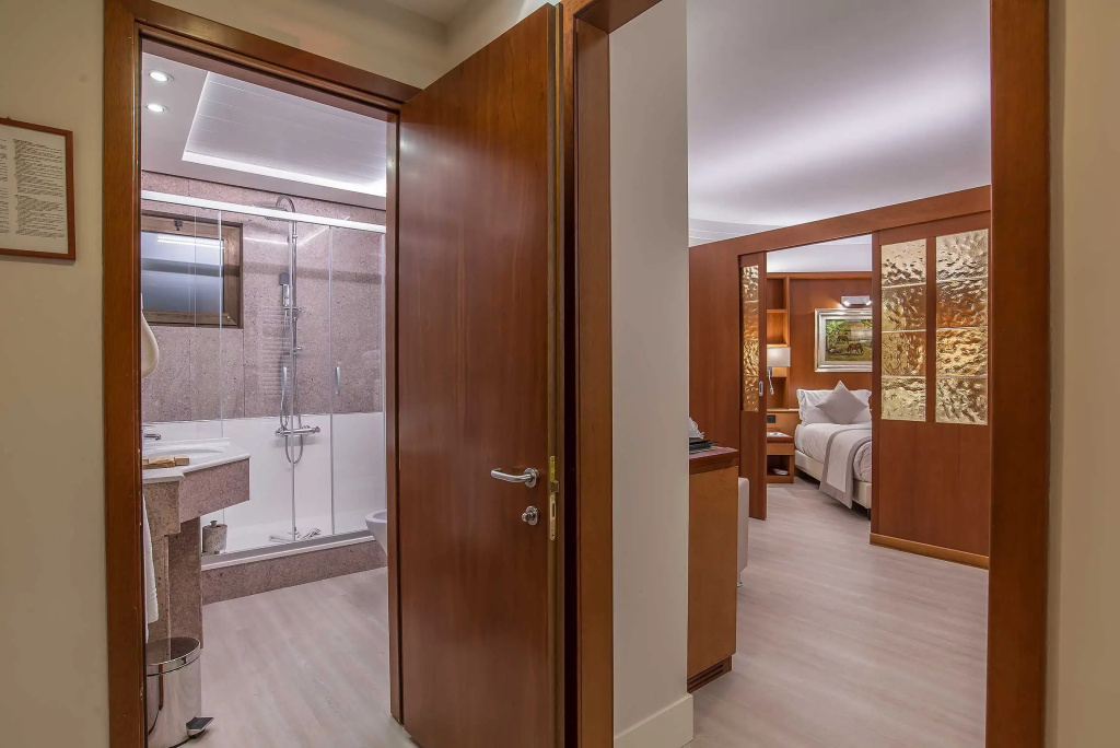 Hotel photo 30