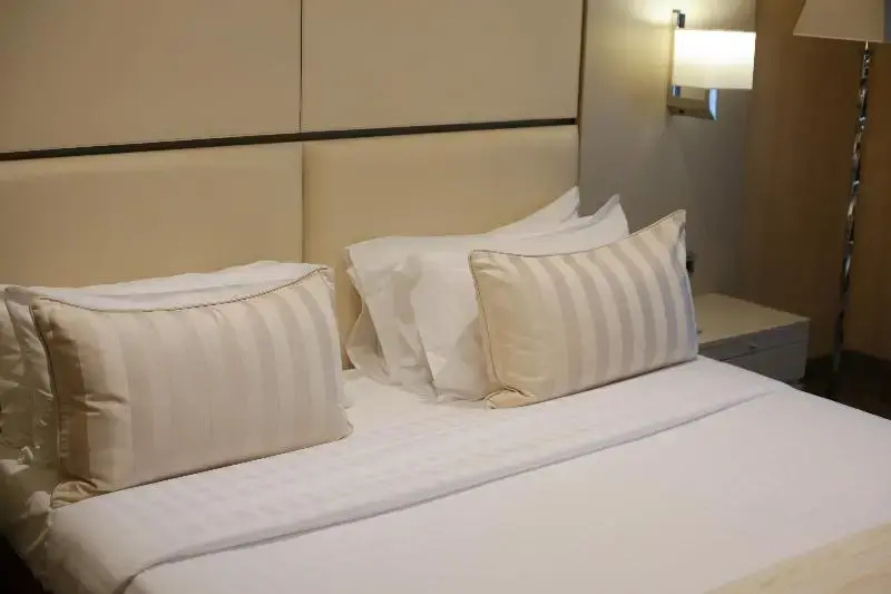 Hotel Port Palace - Chambres
