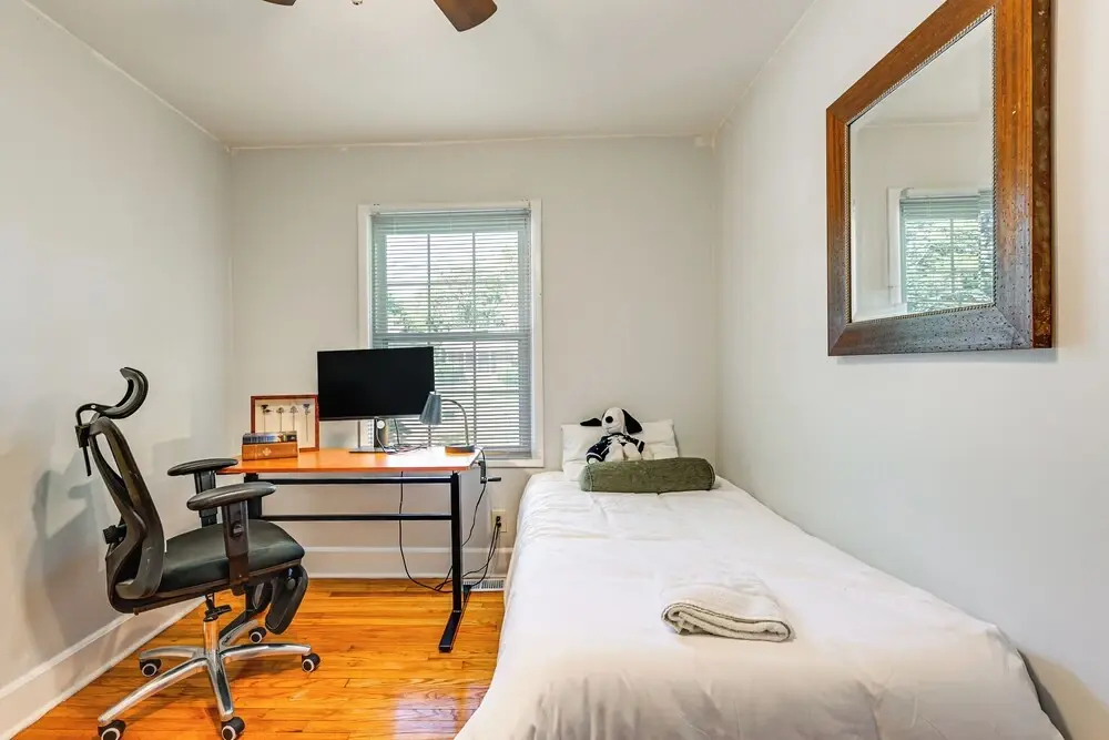 Eclectic Winston-salem Home: 3 Mi to Downtown! — фото 2