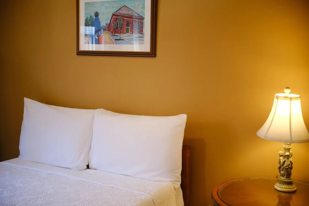Economy room
