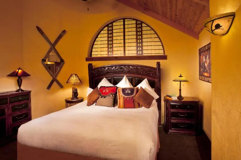 Alpine Village Suites - Chambres