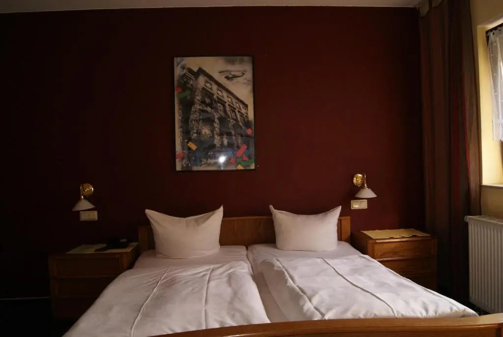 Standard Double room (full double bed)