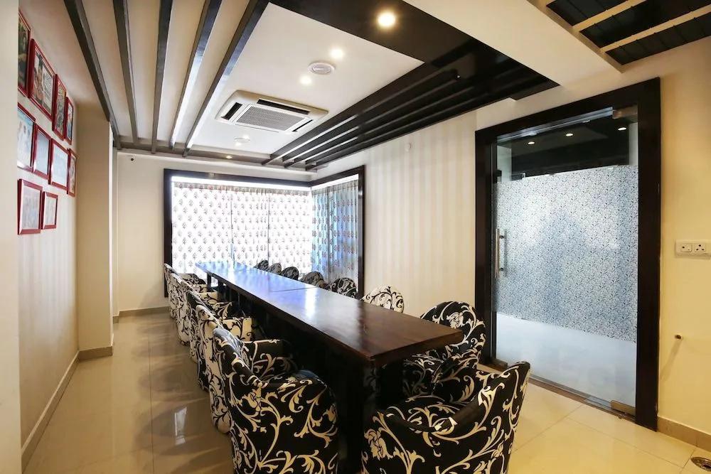 OYO 3791 Hotel Umed Grand - Général