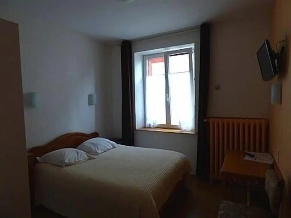 Voir la photo 2 — Hôtel du Commerce