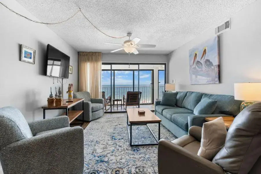 Edgewater 52 - 2 Br home