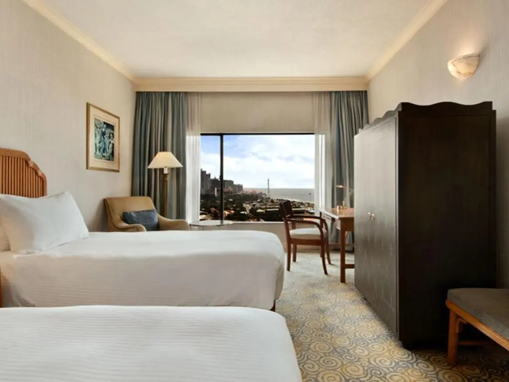 Executive Hilton Double room (twin beds)