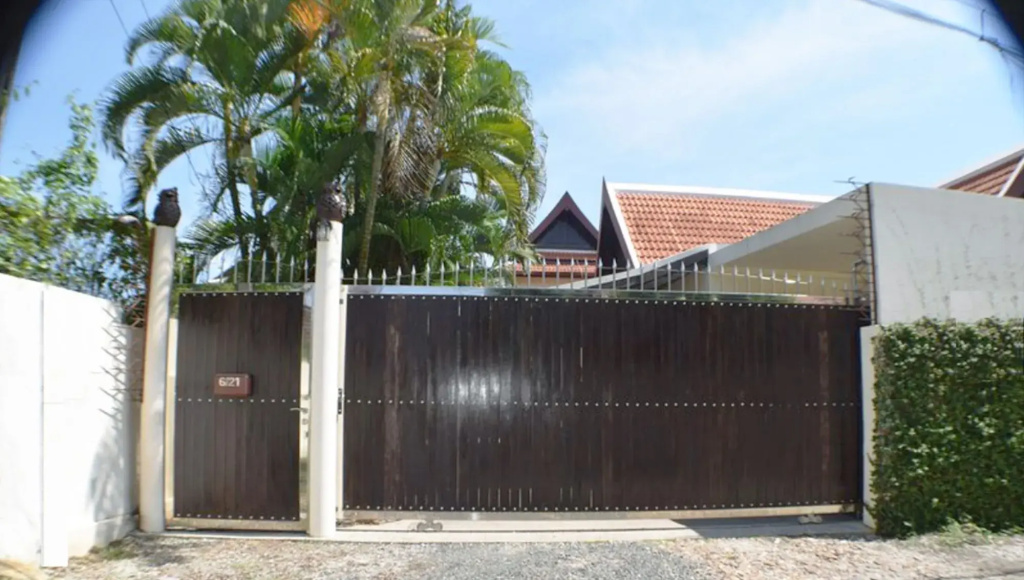 Luxury 5 Bed 5 Bath Villa