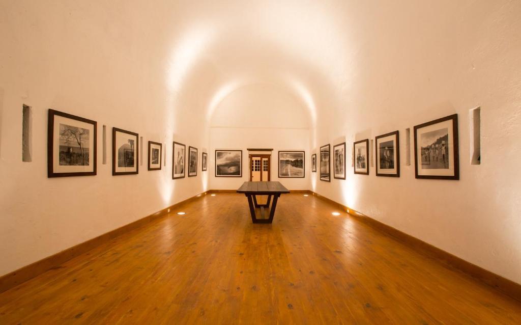 gallery_image_hidden_10