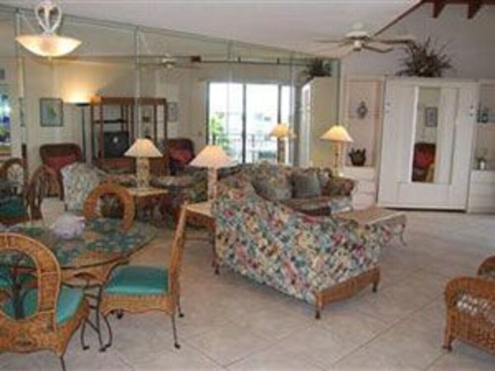 gallery_image_hidden_12