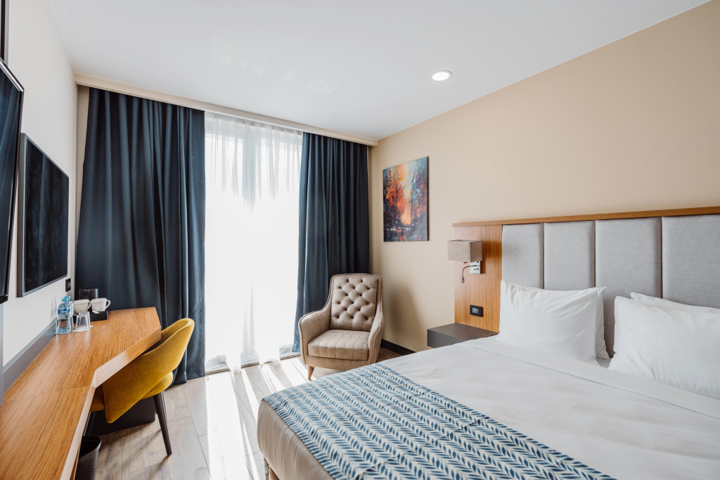 Отель Best Western Plus «Батуми» — фото