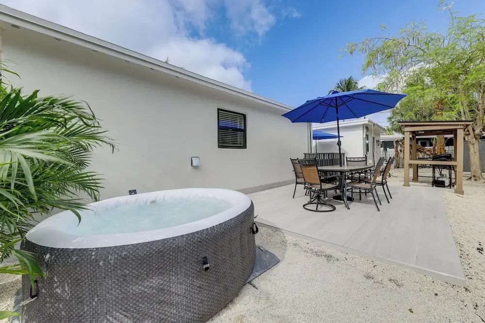 Flexible Family Living! Modern Pompano Beach Home