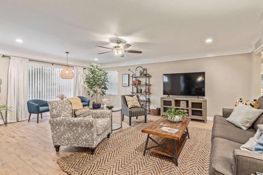 Pepper Mesa 4 Bedroom Home by Redawning