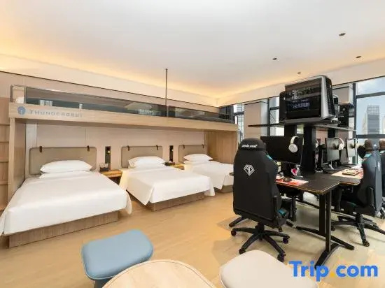 Standard Quintuple room