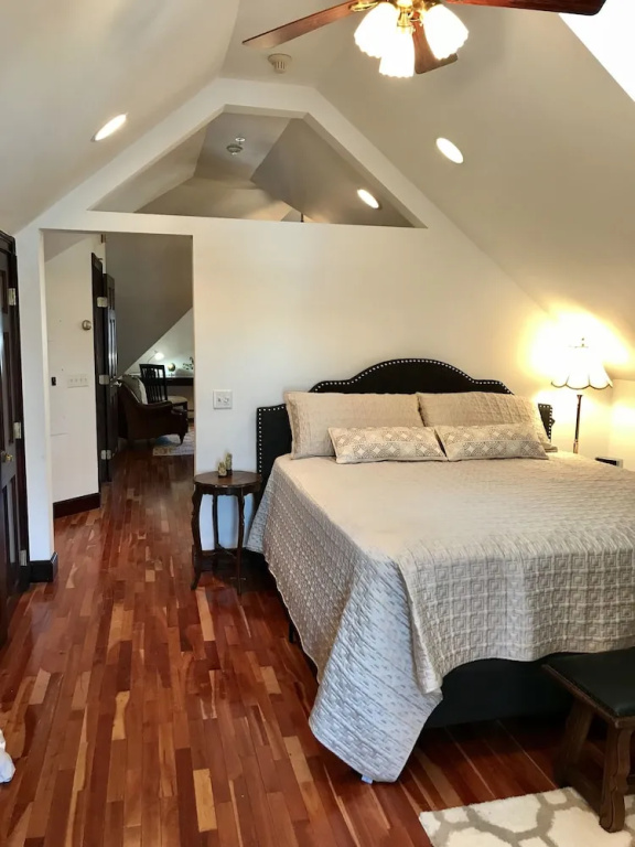 Ivy Manor Inn Village Center - Chambres