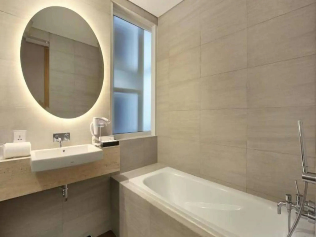 Swiss-Belinn Simatupang - Général