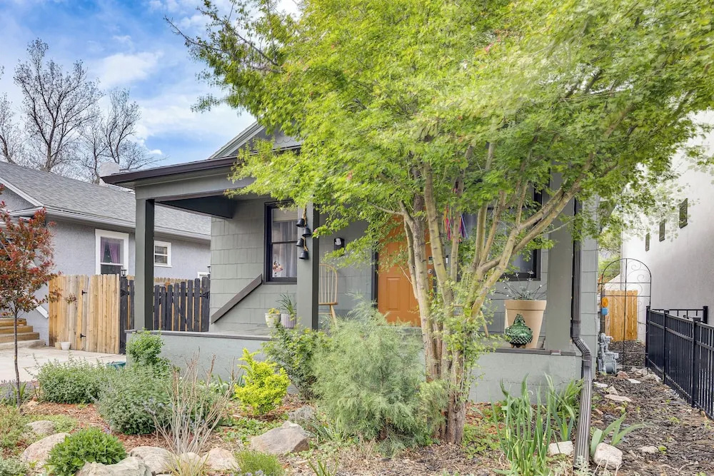 3 Mi to Manitou Springs! Cozy Home w/ Office