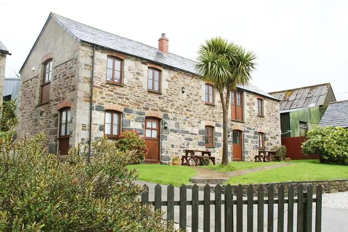 Tregolls Farm Cottages