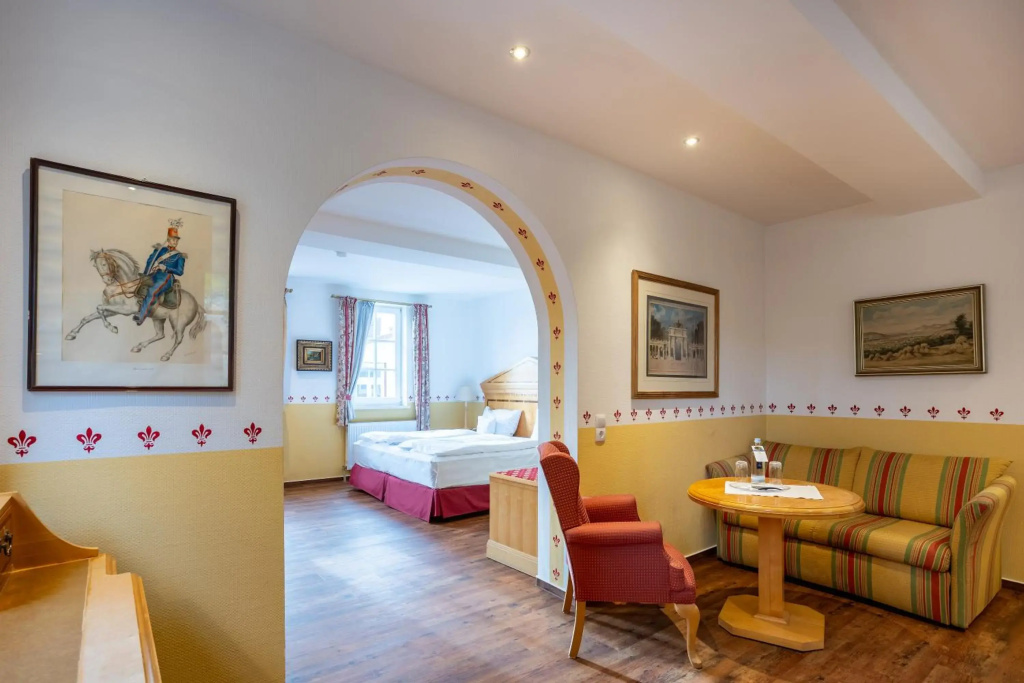 Hotel Burg Staufenberg - Général