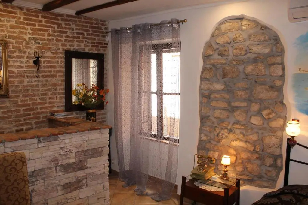 Rooms da Angelica old city 2