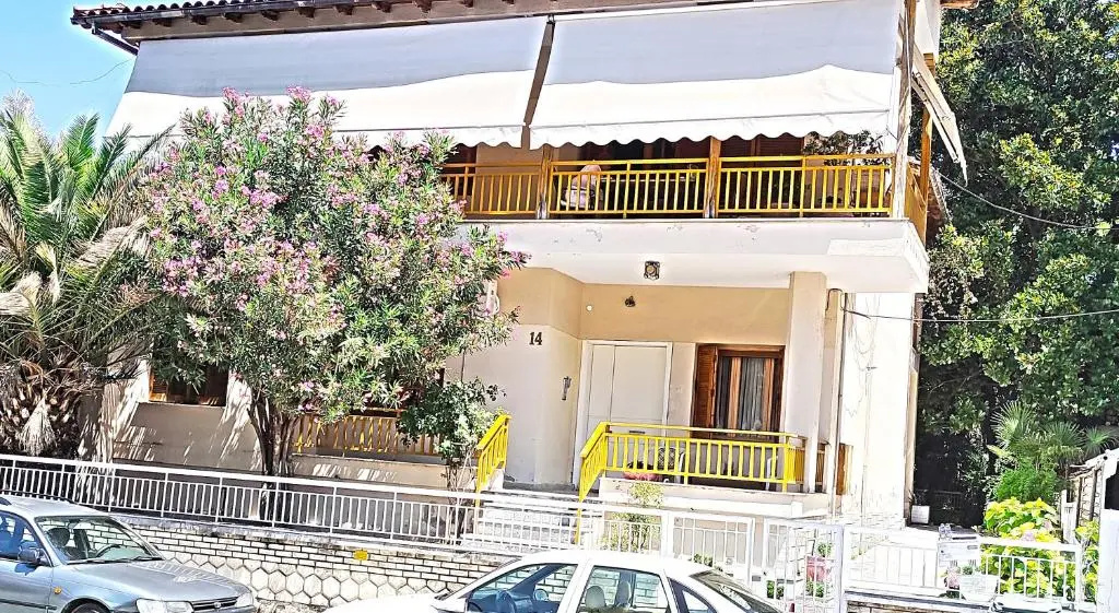 Quiet House with Private Garden
