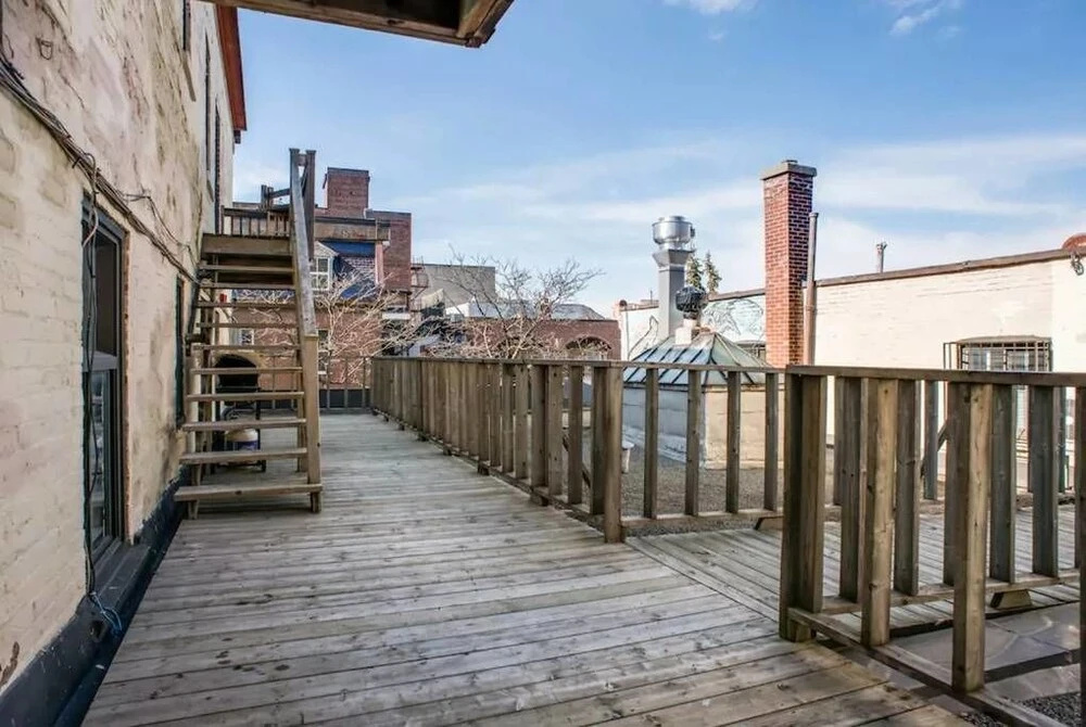 Two Bedroom Apartment in the Plateau