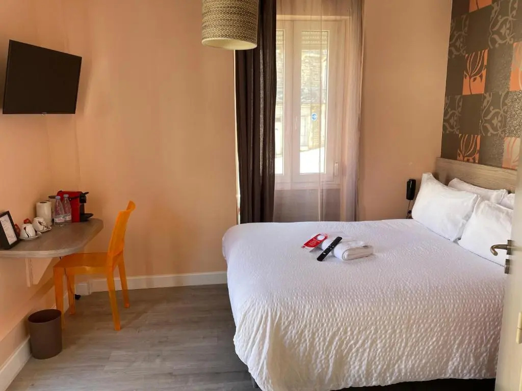Standard Double room (full double bed)