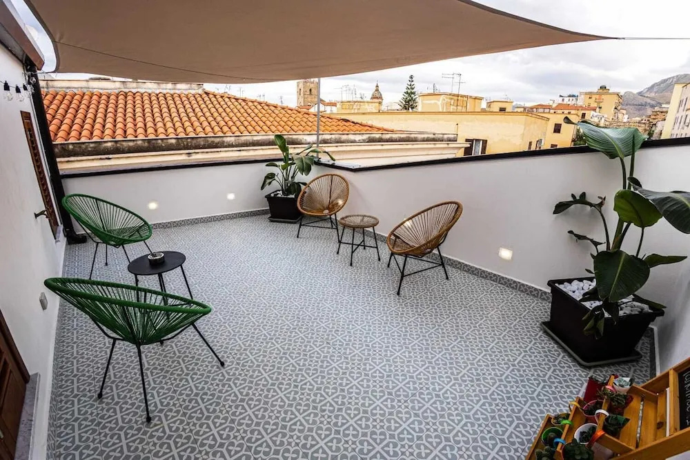 Panormos 91 Rooms & Terrace