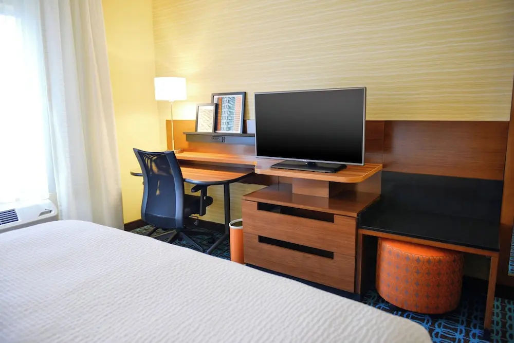 Fairfield Inn & Suites Canton South - Chambres