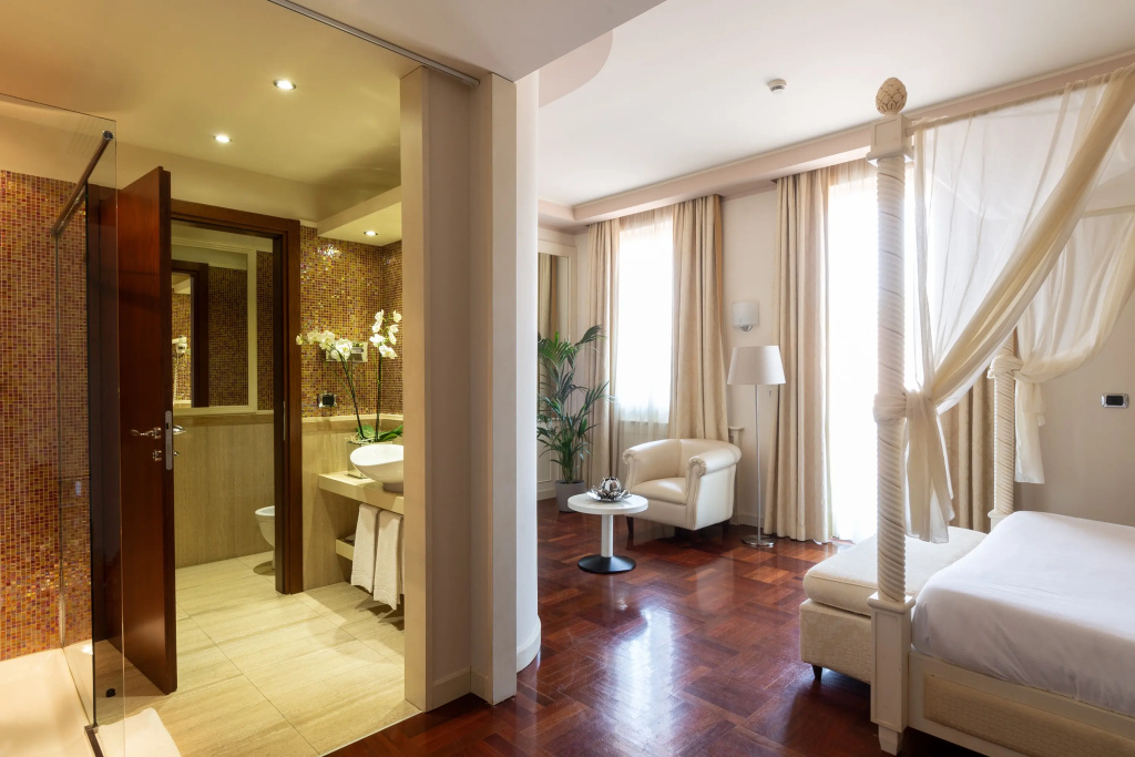Hotel photo 6
