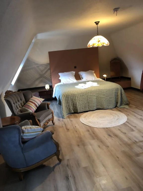 Comfort room