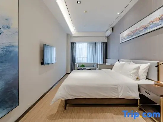 Deluxe Double room (full double bed)