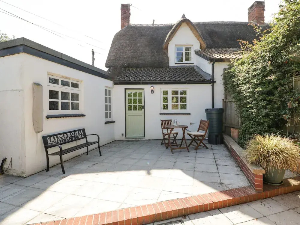 1 Old Thatch
