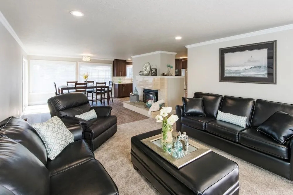 Beach Drive Suites