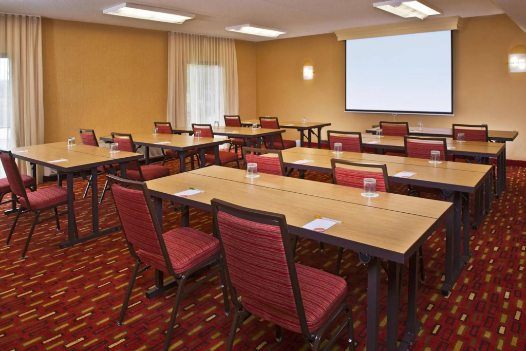 Courtyard by Marriott Silver Spring North/White Oak - фото 17
