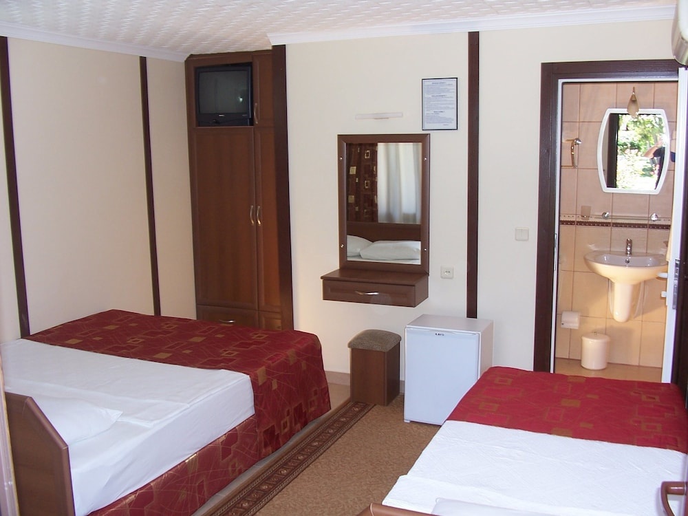 Hulusi Hotel — 3