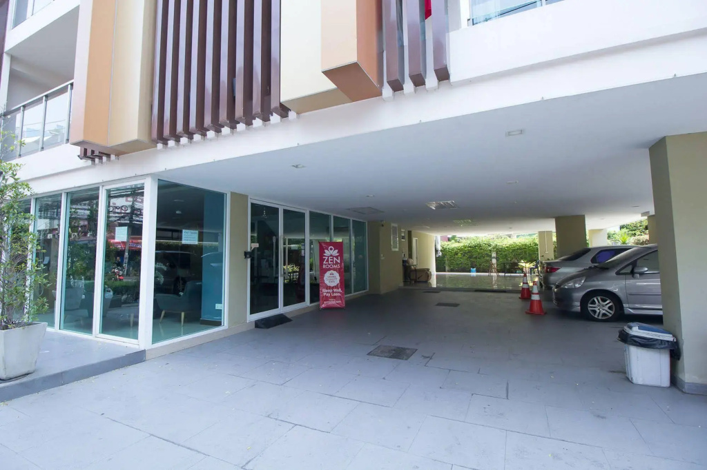 The Aim Sathorn Hotel