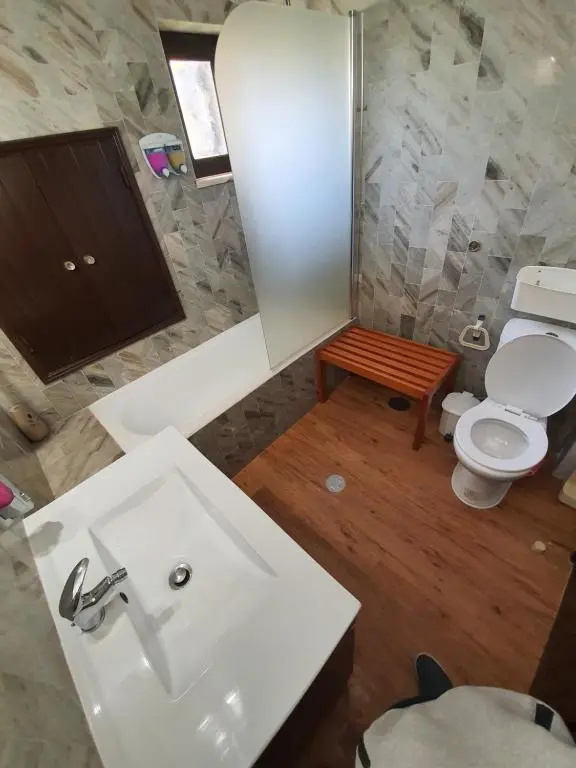 Economy Double room (full double bed)