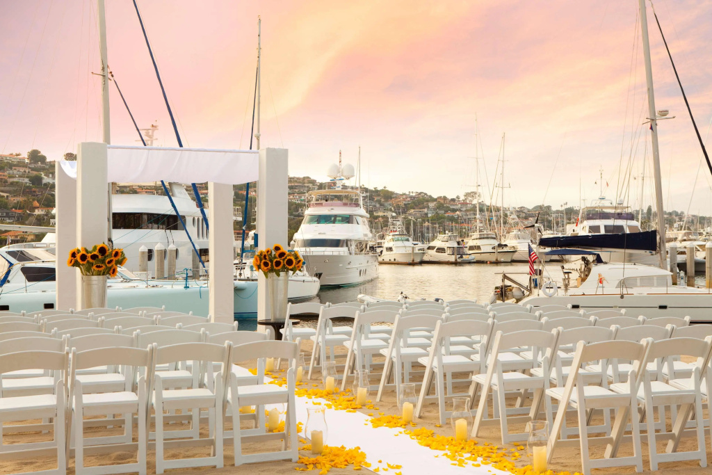 Beach & Waterfront