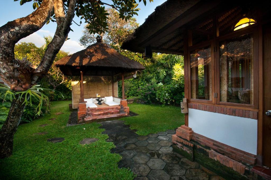 Tandjung Sari Hotel