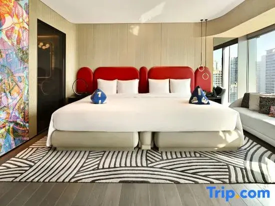 Grand room