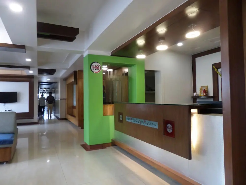 Lobby & Reception