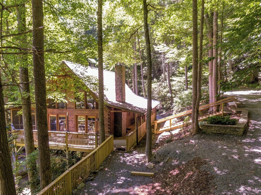 Bucks Cabin - Minutes From Downtown, pet Friendly