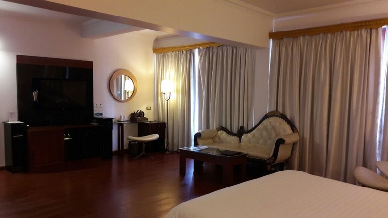 White Pearl Suites