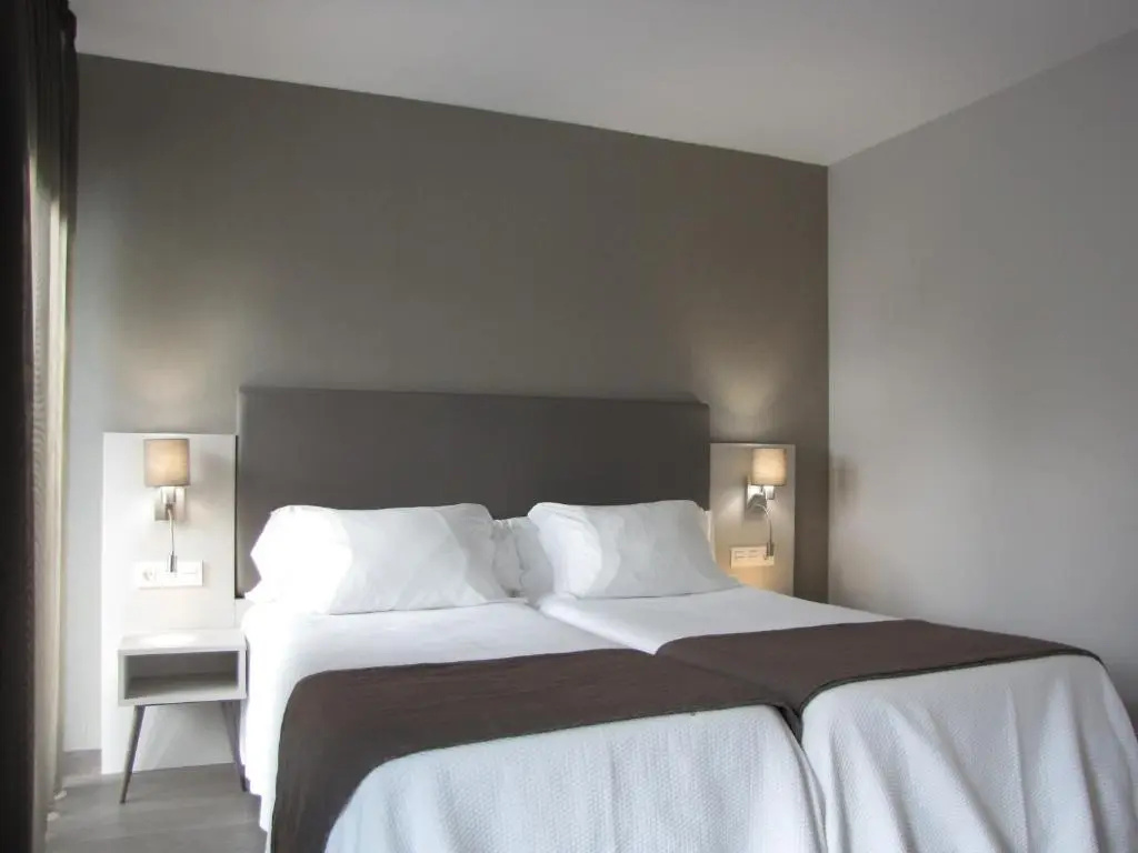 Superior Double room (full double bed)