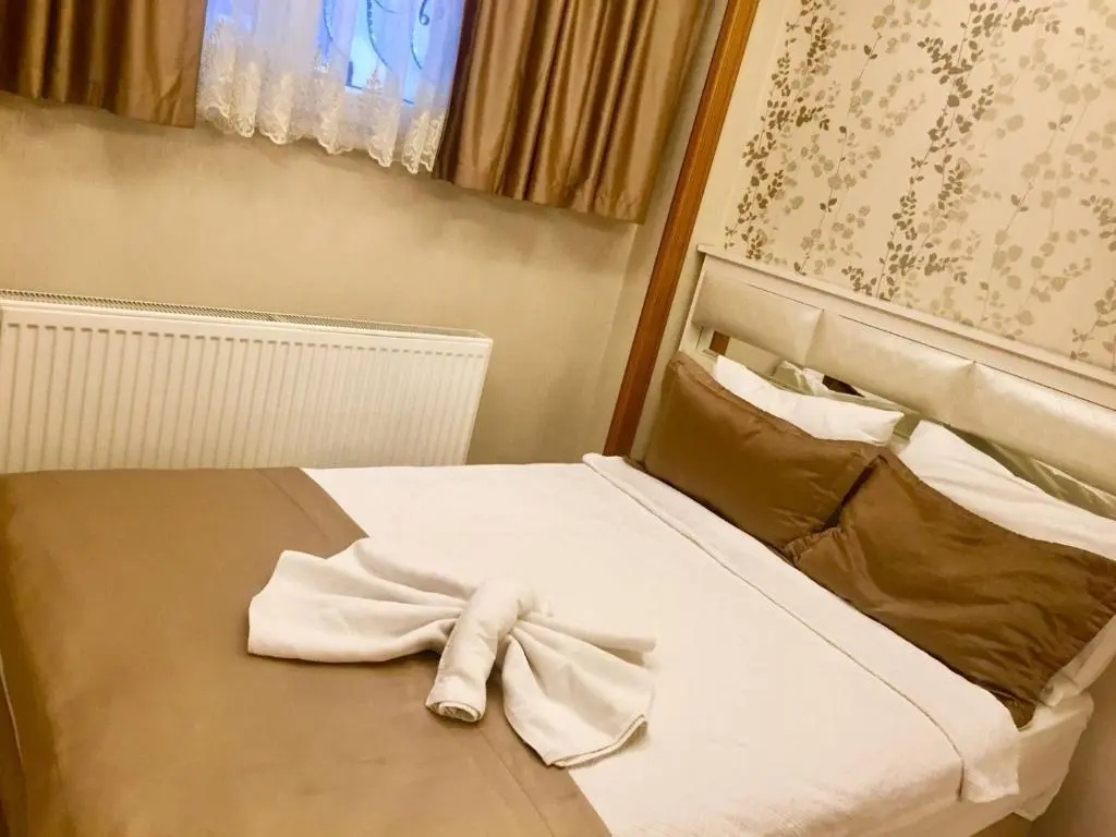 Economy room