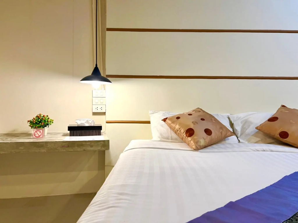 Standard Double room (full double bed)