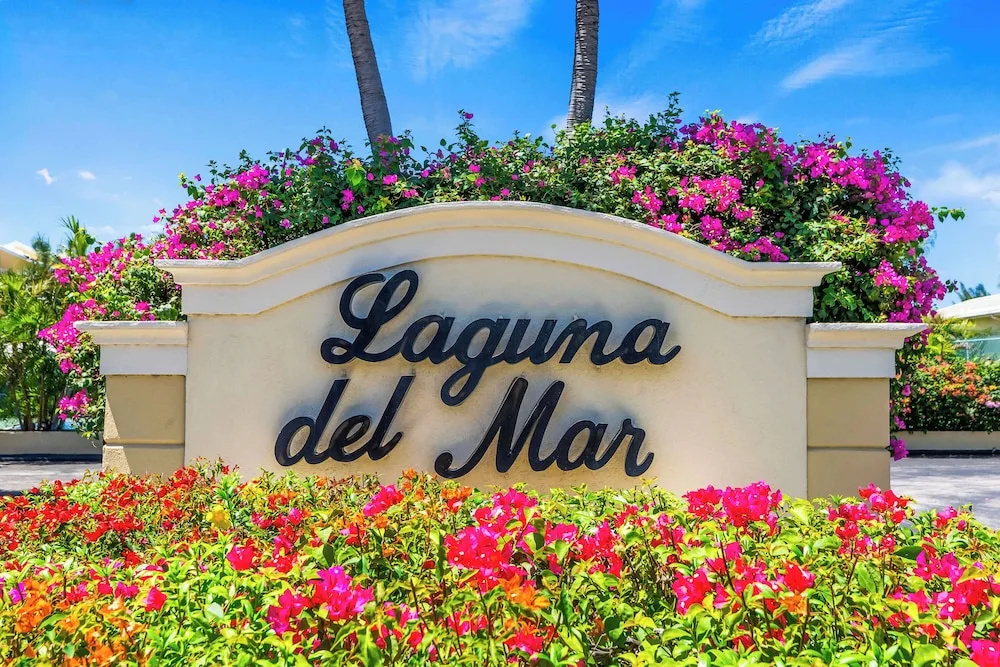 NEW Sleeps 10 - Laguna Del Mar 19 - Seven Mile Beach