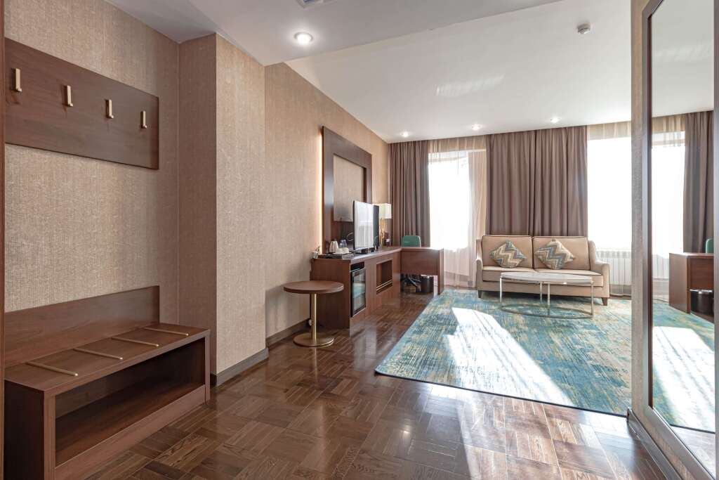 Двухместный полулюкс двуспальная кровать в Best Western Plus Astana