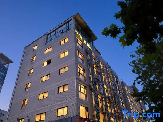 Boquan Hotel (Zhengzhou Hi-tech Zone Headquarters Enterprise Base)